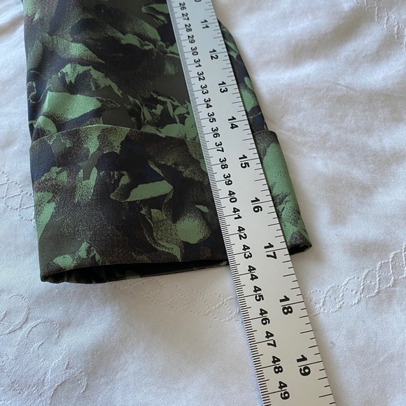 Attitude Women's Green Shimmer Flower Print Open Front Blazer Jacket Size XS - Picture 10 of 13